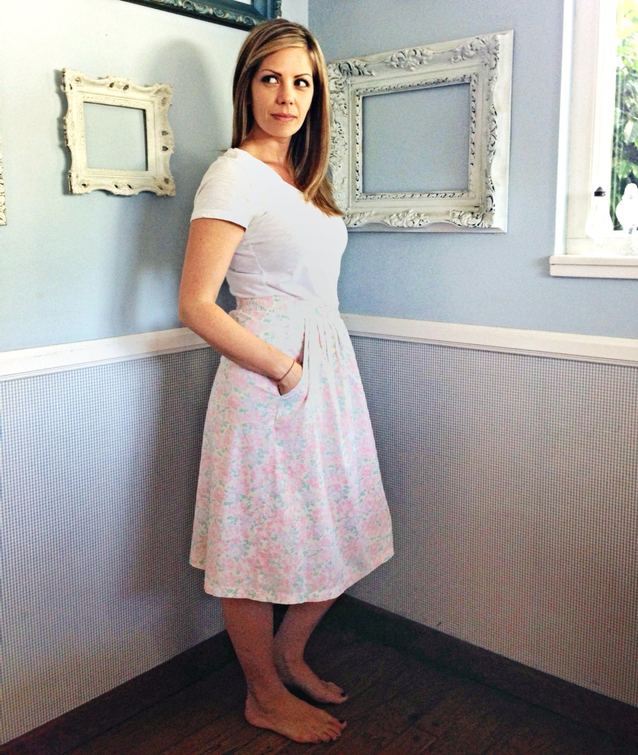 Vintage Floral Skirt // Tea Length // Size Small