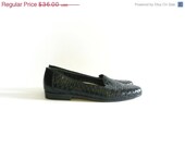 ON SALE Navy Blue Woven Leather Smoking Slipper Flats - size 9N