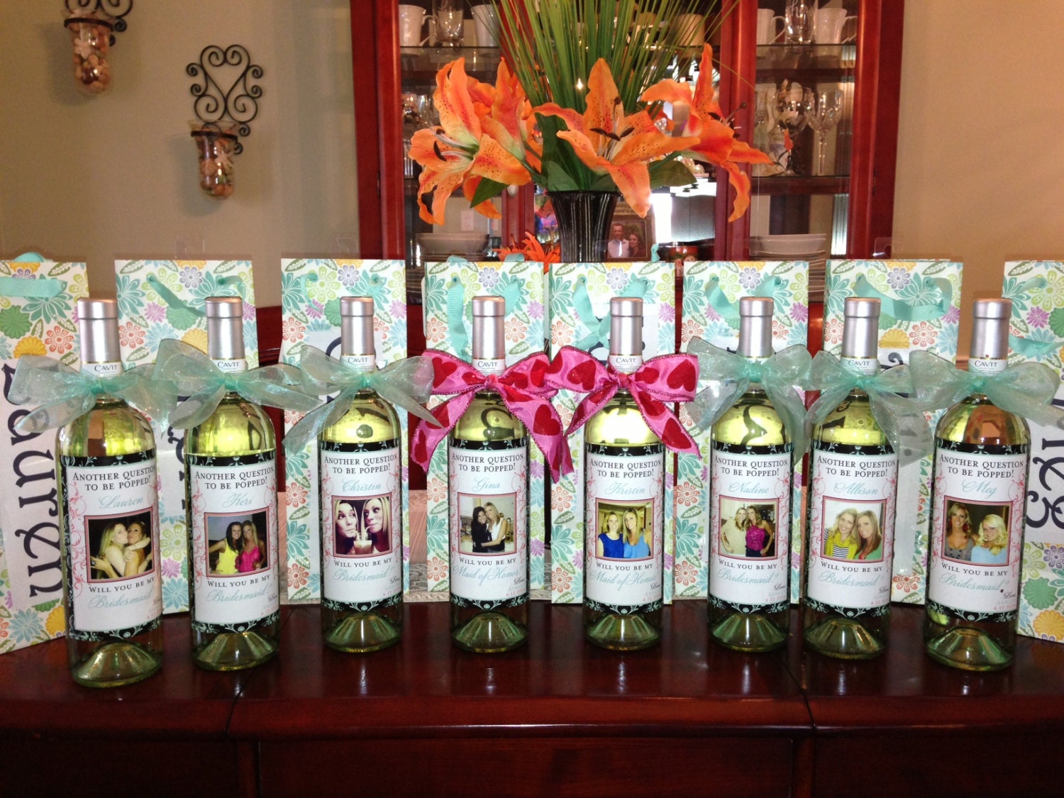 Private Listing for idosierramartinez4 Bridal Party Gifts - Custom Damask Wine Labels for each member of your Bridal Party