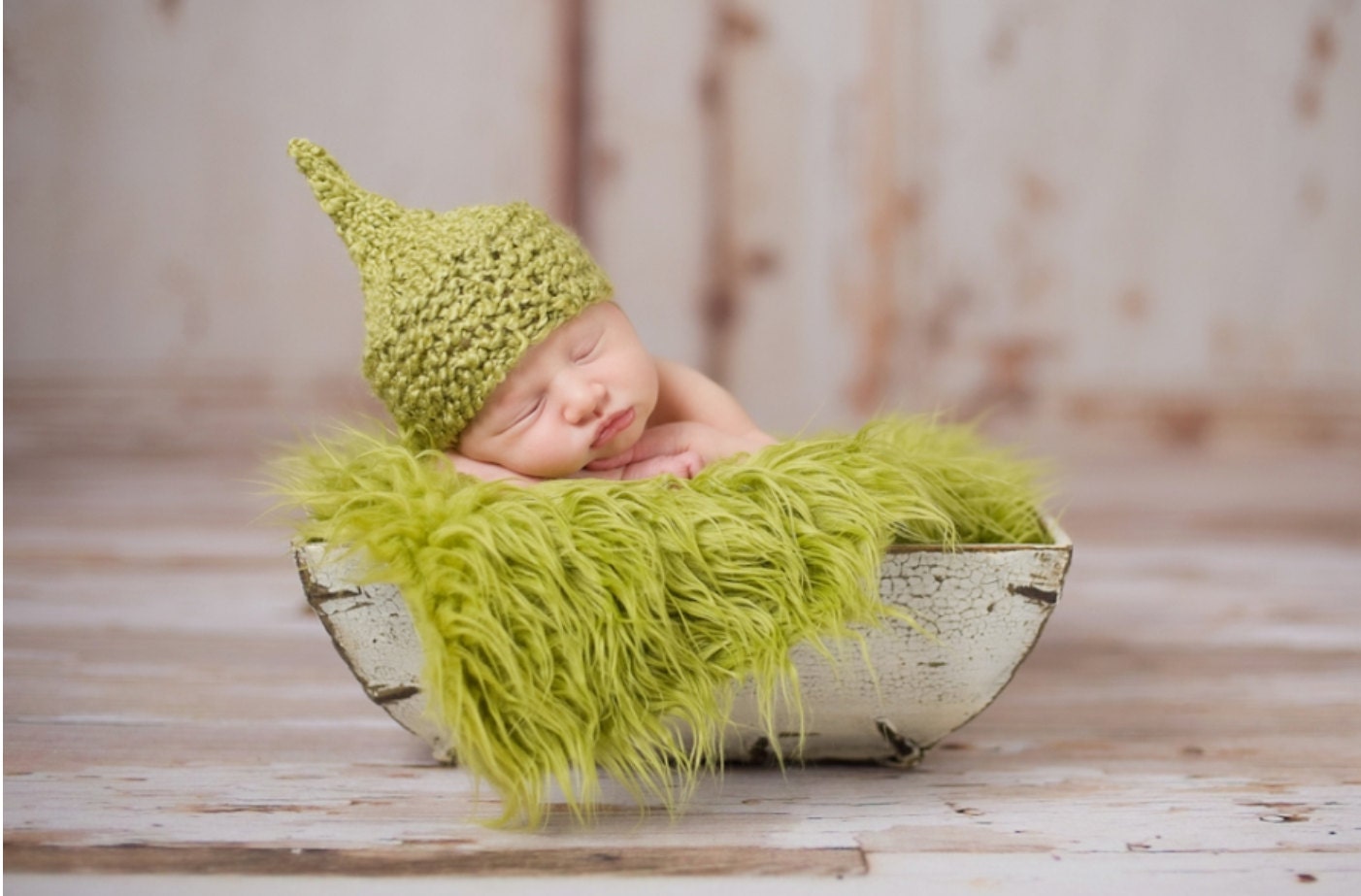 BABY ELF HAT - St Patrick's Day Knit Baby Elf Hat Baby Hat Newborn Baby - Photography Prop