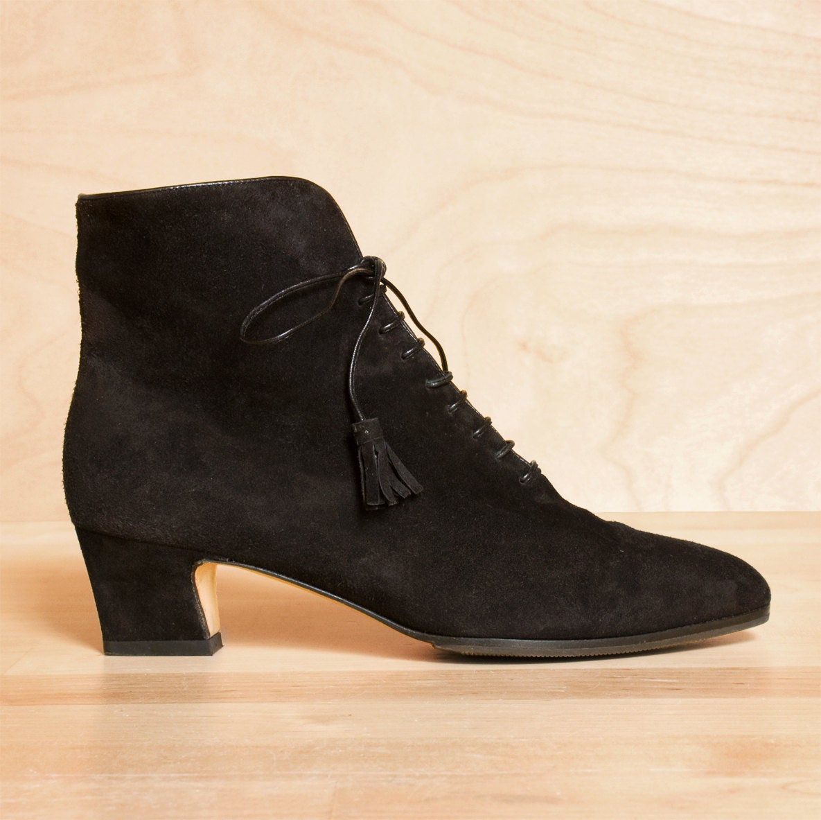 Ferragamo ankle boots 5.5 6. Vintage 1980s Italian black leather granny boots / shoes 5.5 / lace up boots 5.5 6