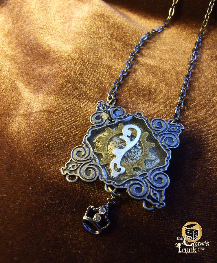 Queen Victoria necklace