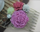 FLASH DANCE - A Collection of Flower Cabochons Adorn a Filigree Brass Hair Comb