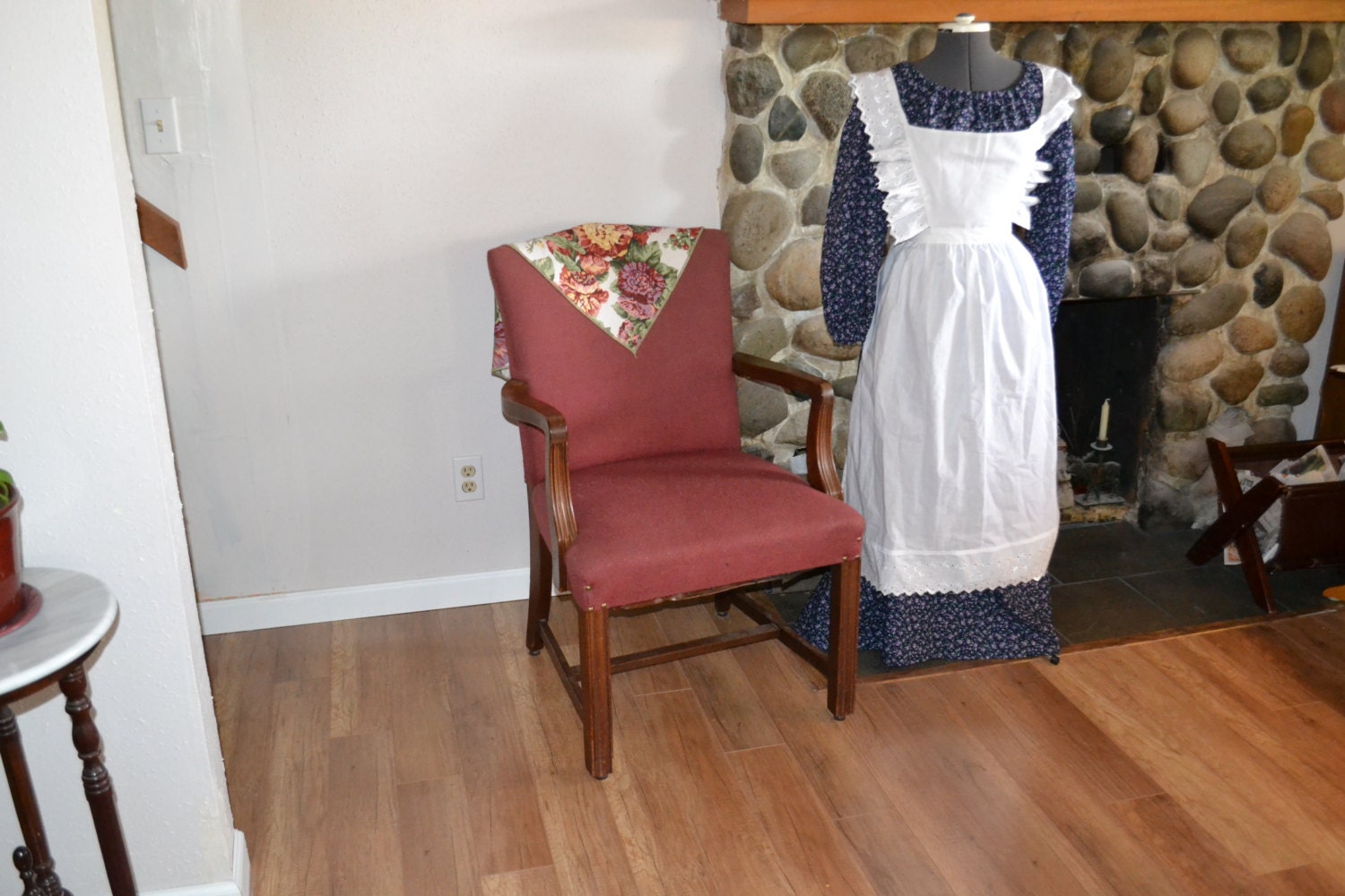 White Ruffled Pinafore Bib Apron Pioneer Prairie Colonial Dress Costume Civil War