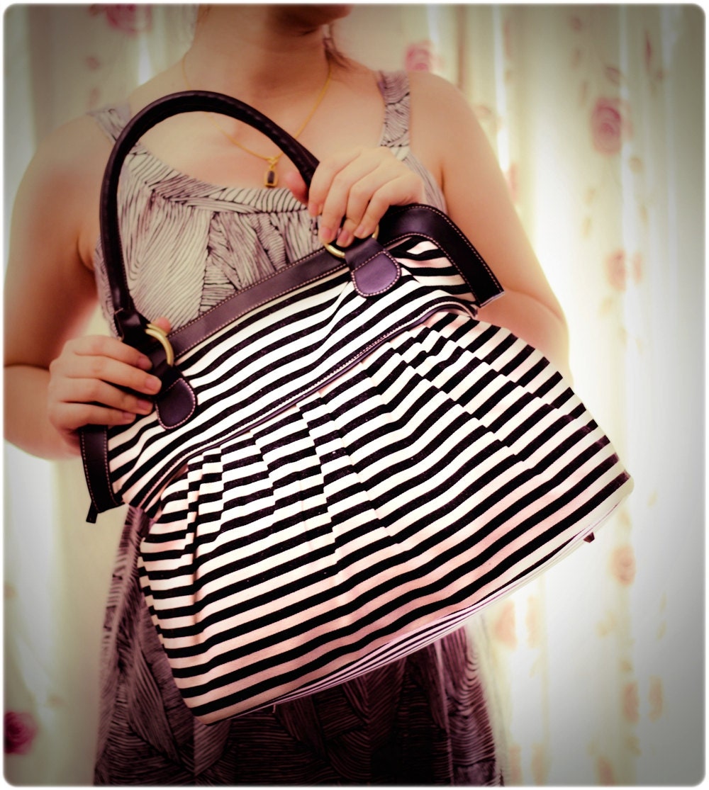 Tote bags Black White Handbags, Diaper bag, Women handbag, Travel bag, School bag