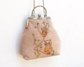 Woodland Owl Bag - Vintage Embroidery, Linen, Kiss-lock