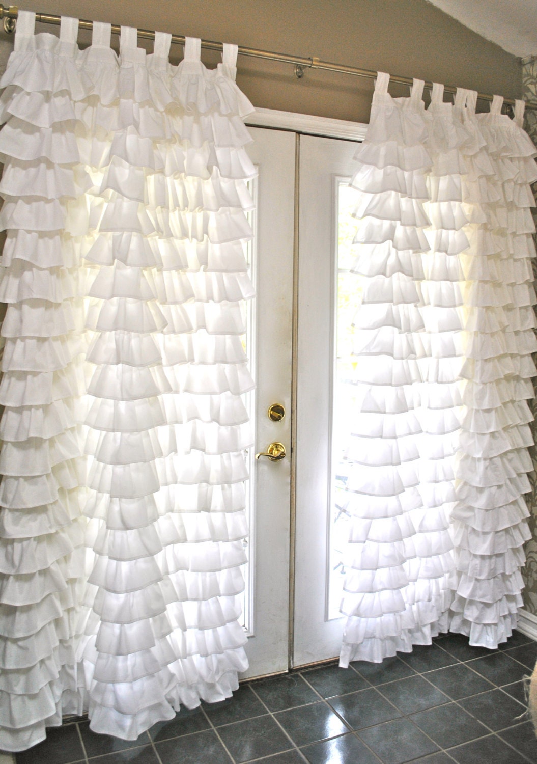 Small Ruffles Curtain