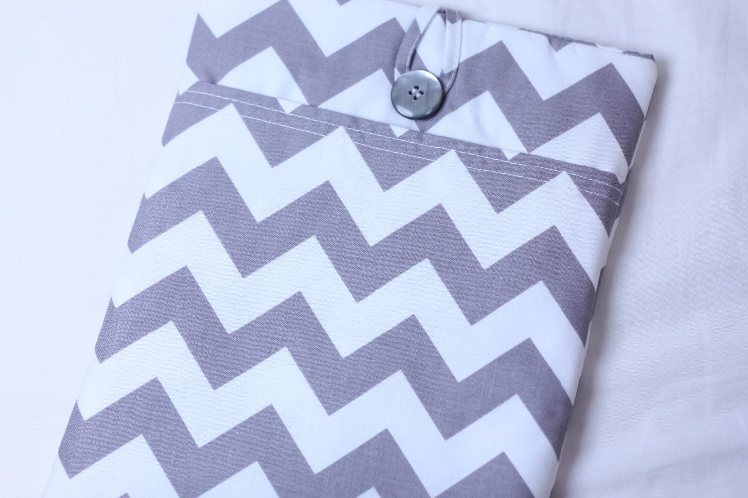 iPad Case, iPad Sleeve, iPad 2 Case, iPad 3 Case, iPad 2 Sleeve, iPad 3 Sleeve, iPad Mini Case- Gray Chevron with Pocket Ready to Ship