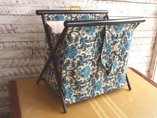 Vintage Sewing Knitting Tote Craft Storage circa 1970s