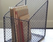 wire book bin