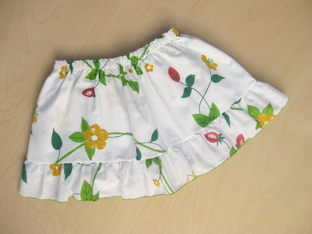 Eco Friendly Little Girls Pillowcase Skirt Strawberry Patch size 3T by Big Sister Designs
