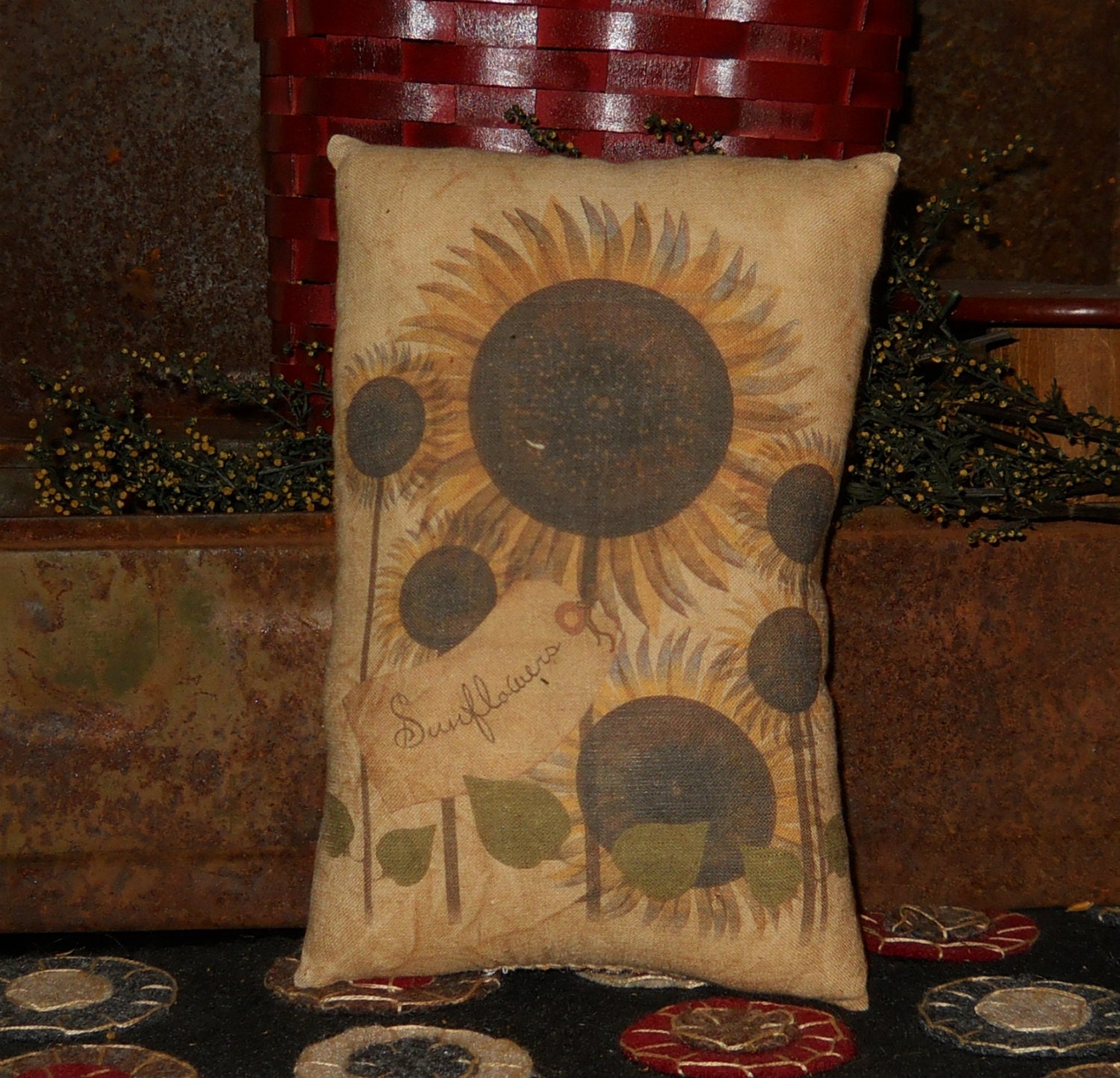 Primitive Sunflower Pillow tuck