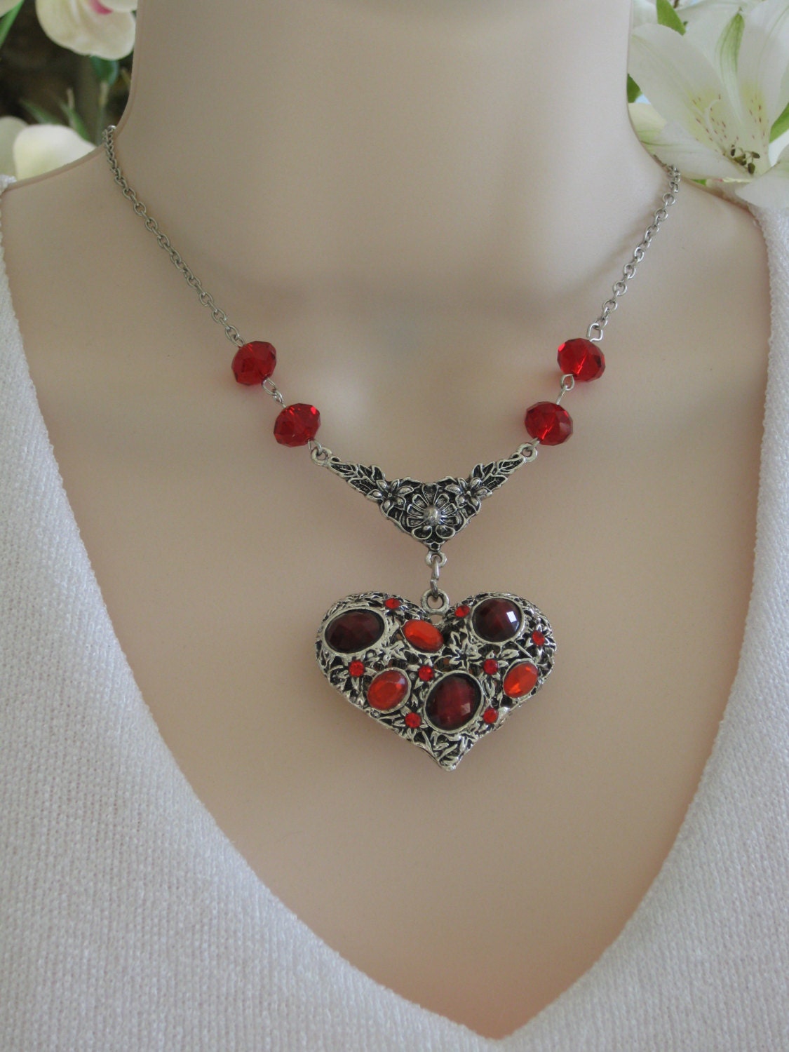 Heart Necklace, Silver Heart, Red Crystal Bead Necklace, Chunky, Red Rinestones, Statement Necklace, Chunky Necklace, Red Necklace, OOAK