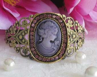 Cameo Bracelet, Purple Cameo, Lady Cameo, Antique Gold Cuff Bracelet, Cameo Jewelry, Purple Cameo, Cuff Bracelet, Cameo, Victorian