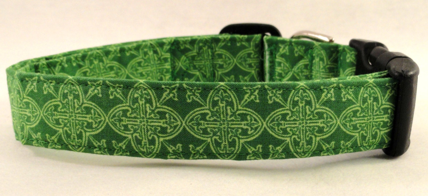 Lucky Irish Celtic Cross Medallions Green Dog Collar