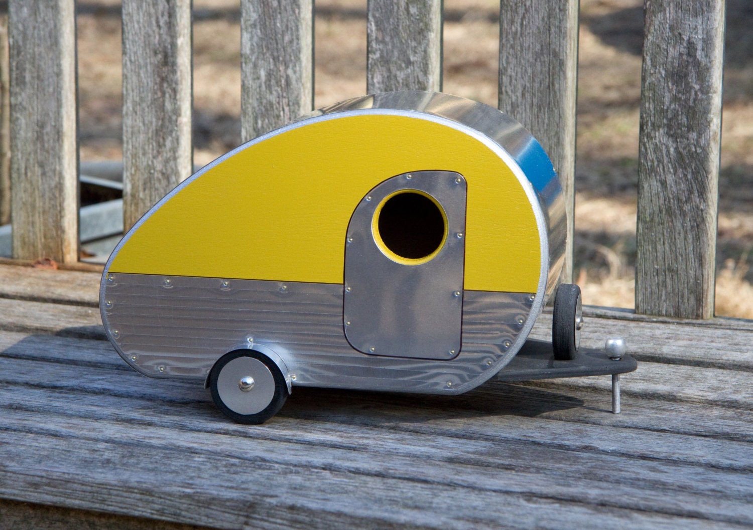 Vintage Teardrop Camper Birdhouse