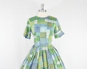 1950's Vintage Dress - Novelty Print Cotton Full Skirt Day Dress