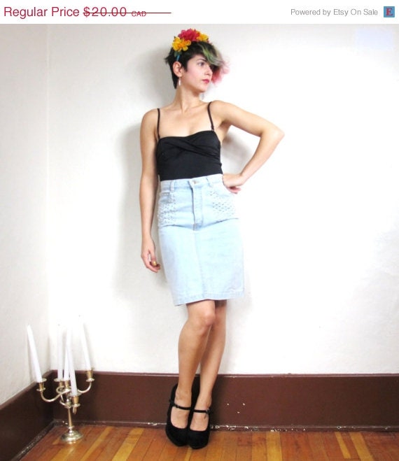 20% OFF VACATION SALE S A L E  Club California High Waist Studded Jean Skirt 26' (S)