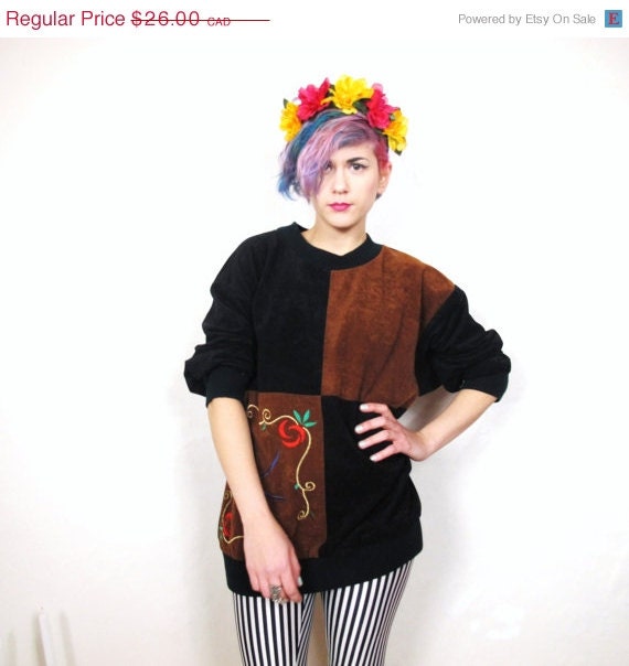 20% OFF VACATION SALE 80s Checkmate Two Tone Floral Velvety Jumper (M/L)