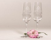 Celtic Trinity Knot Design Italian Style Personalized Wedding Toasting Glasses