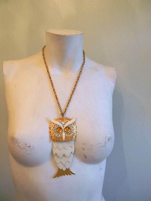 vintage. 60s Large Owl Statement Necklace //