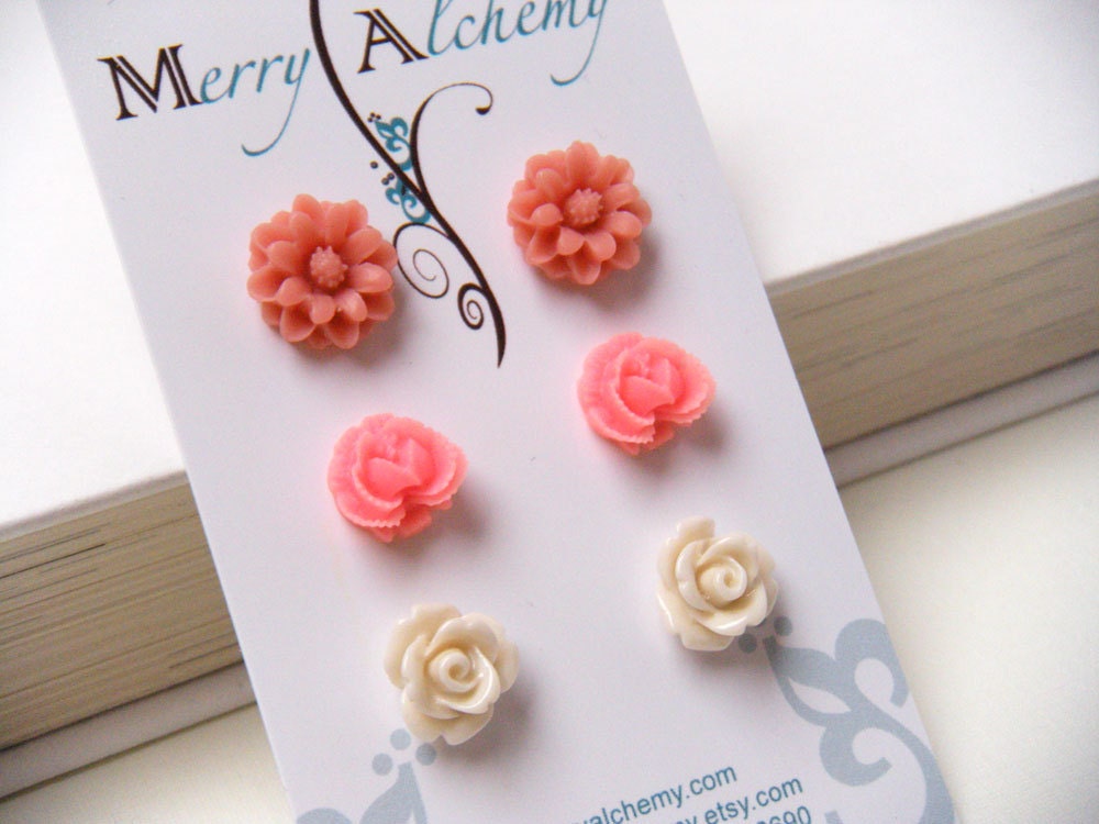 White, Pink Flower Earring Set, Dusty Pink Earrings, Pale Pink Earrings, White Floral Earrings, Valentine Earrings - Pink Lily