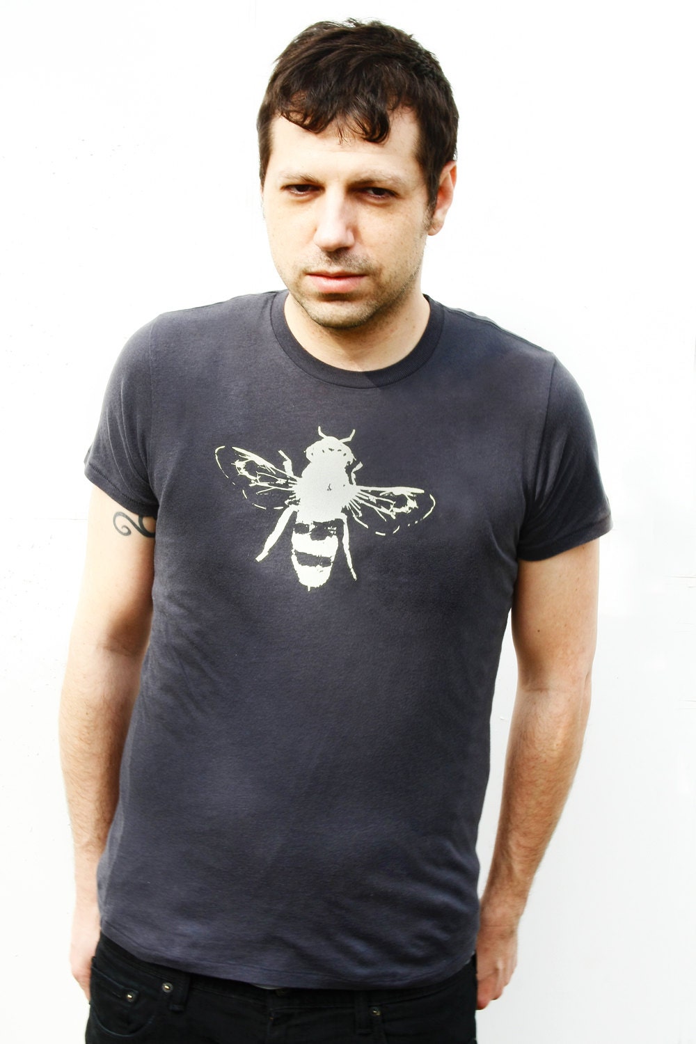 Mens Honey Bee T-Shirt - Grey Alternative Apparel T-shirt  - Organic shirt - Small, Medium, Large, XL, XXL - Clothing