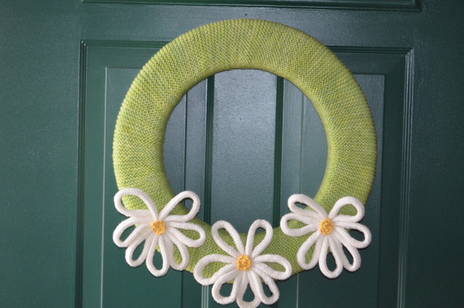 Daisy Wreath Knitting Pattern (PDF)