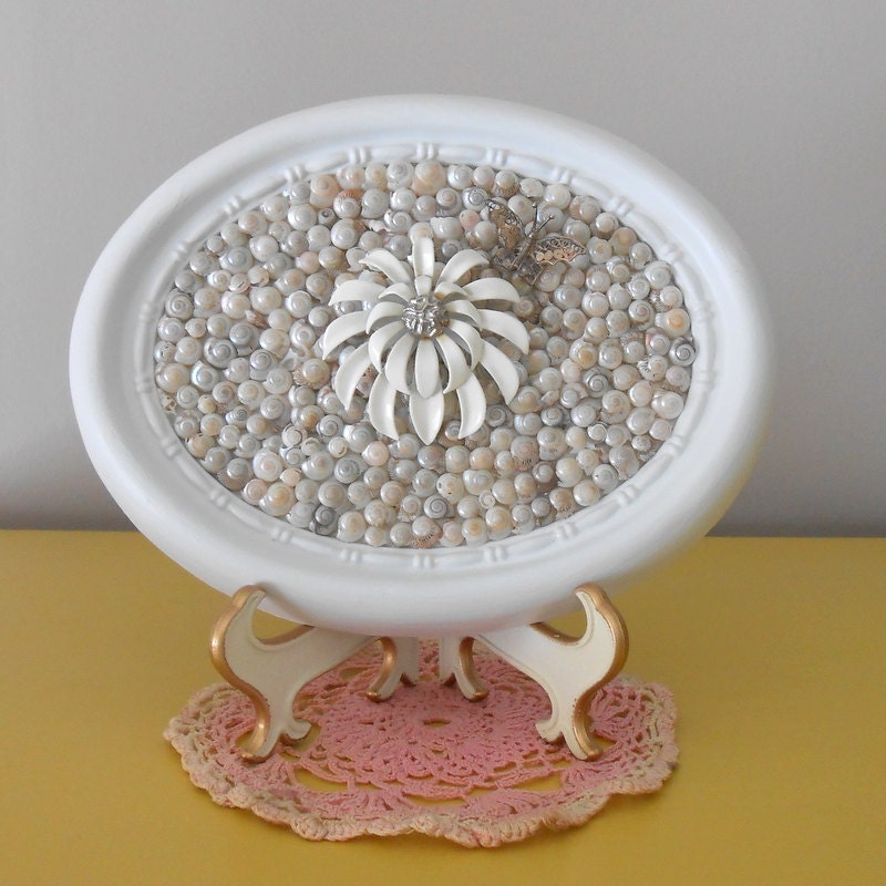 Seashell mosaic picture.Handmade mosaic.Oval white frame. Repurposed Enamel flower brooch.Framed art.Original wall art.