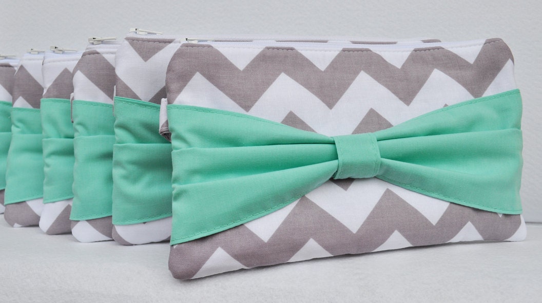 Bridesmaid Gift Set of 6 Chevron Bow Clutch Choose your colors Bridesmaids Gifts