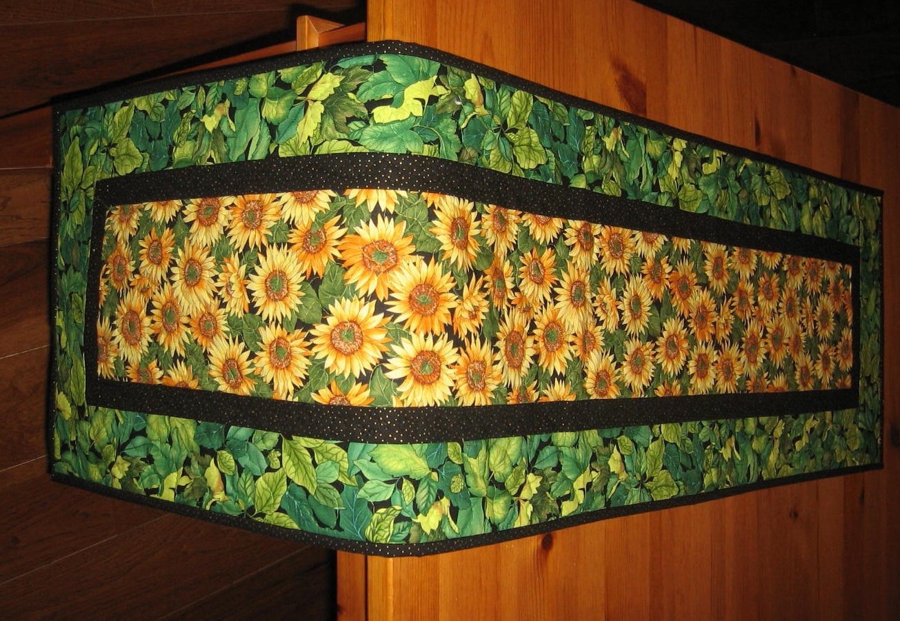 Quilted Table Runner Sunflowers and Green Leaves