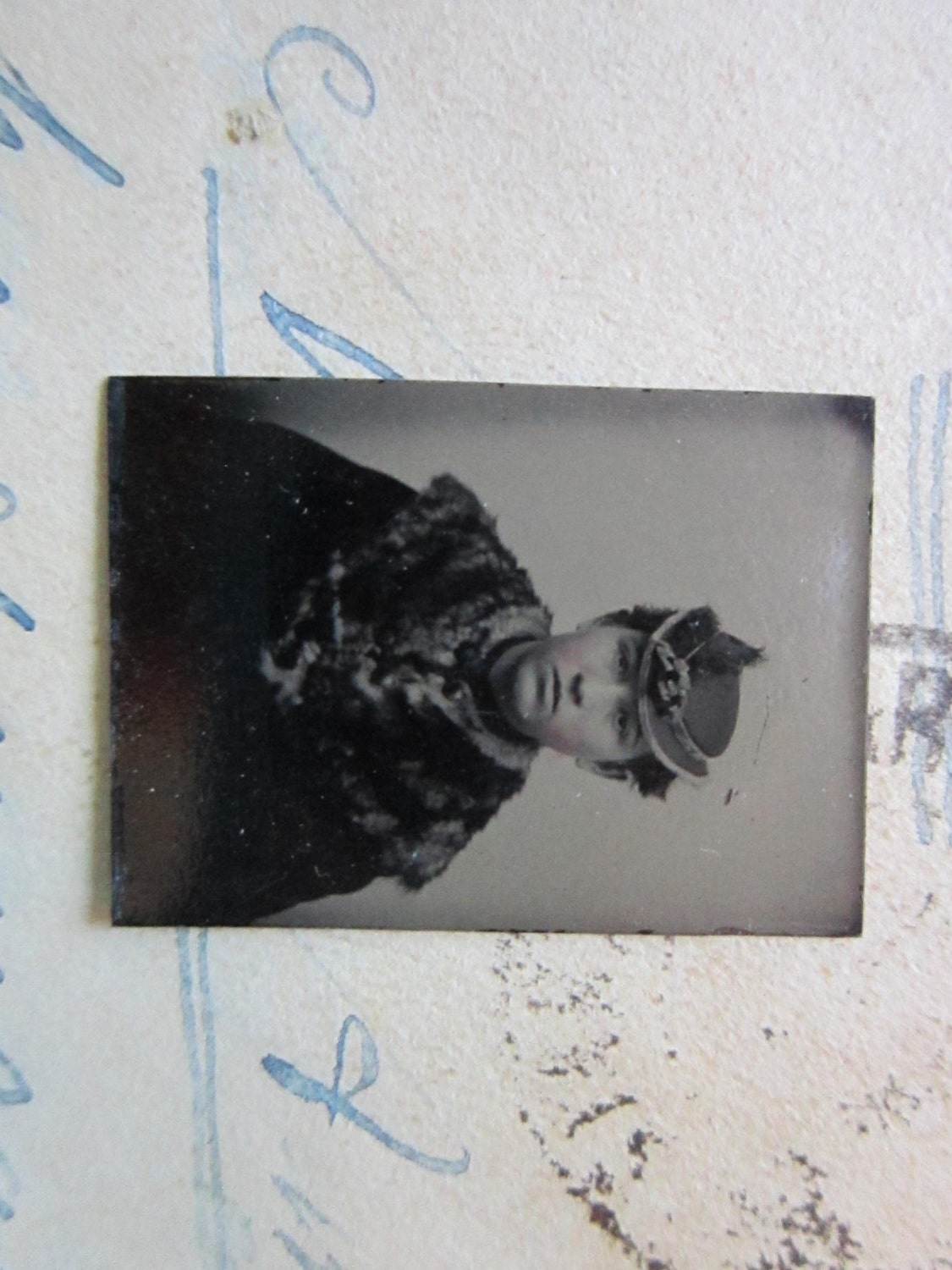 miniature GEM tintype photo - woman in hat and FUR collar - GTE05