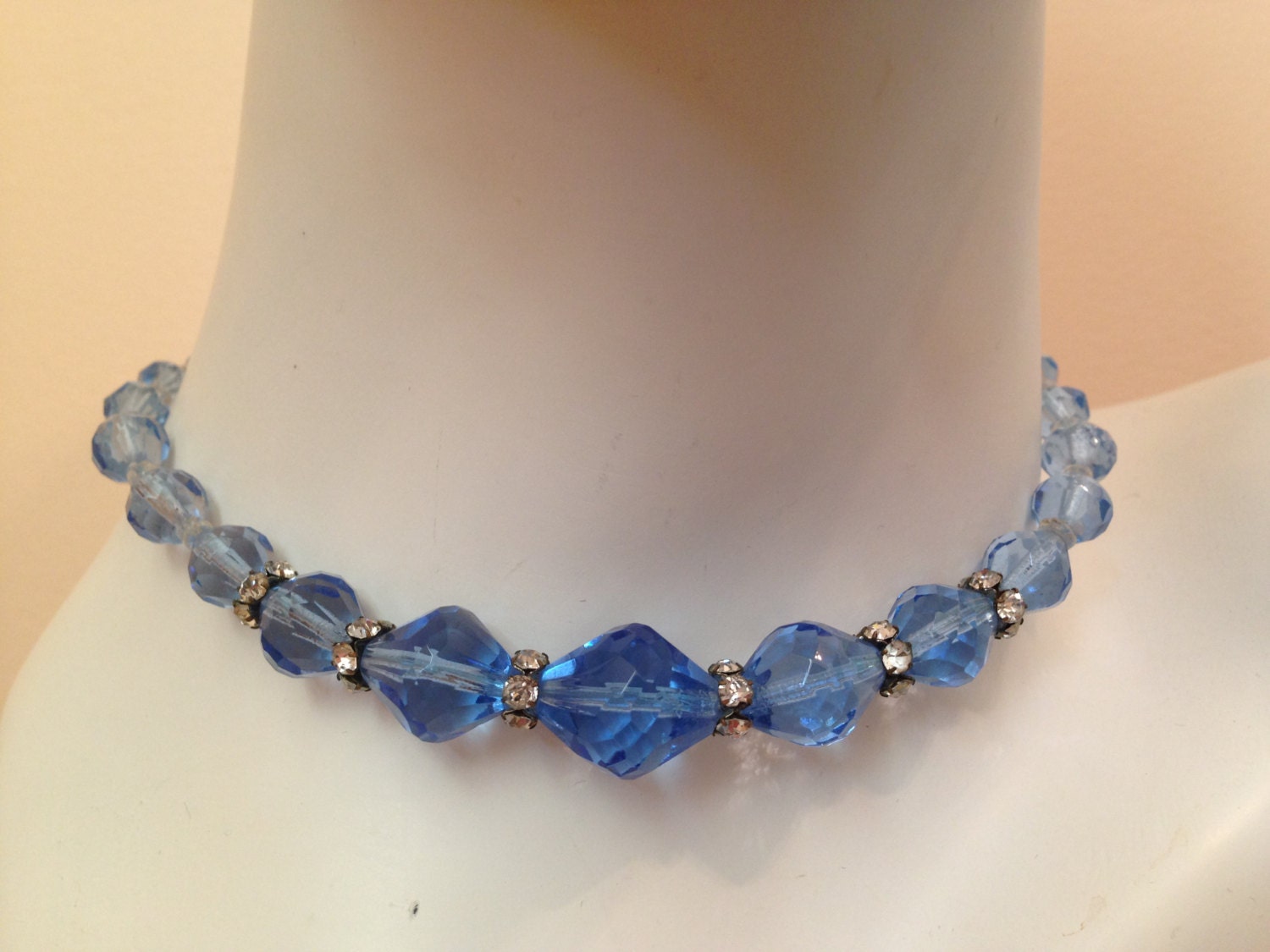 Beautiful 50s Vintage Crystal Glass Sky Blue Beaded Jewelry Choker Necklace