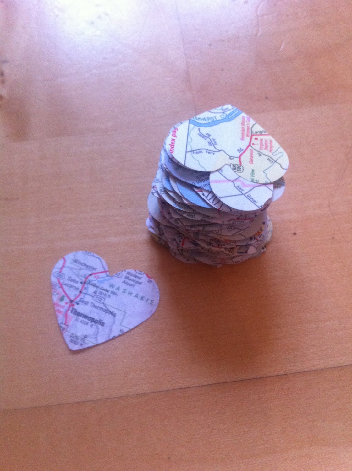 100ct die cut map hearts