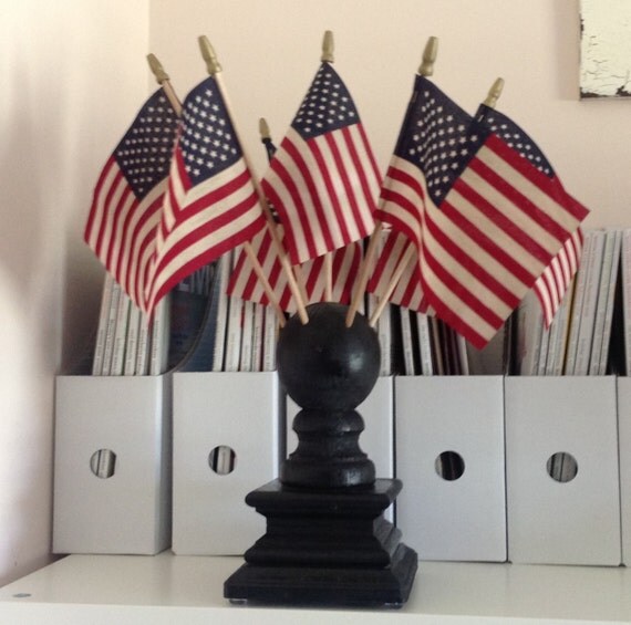 4th of July FLAG holder BLACK 7 Flag Centerpiece by WruffledWren