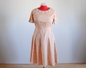 SALE Plus Size Vintage Day Dress 1930s Lace and Daisy Cream Colored Dress // Daisy of the Day Winter Fashion // Size 12
