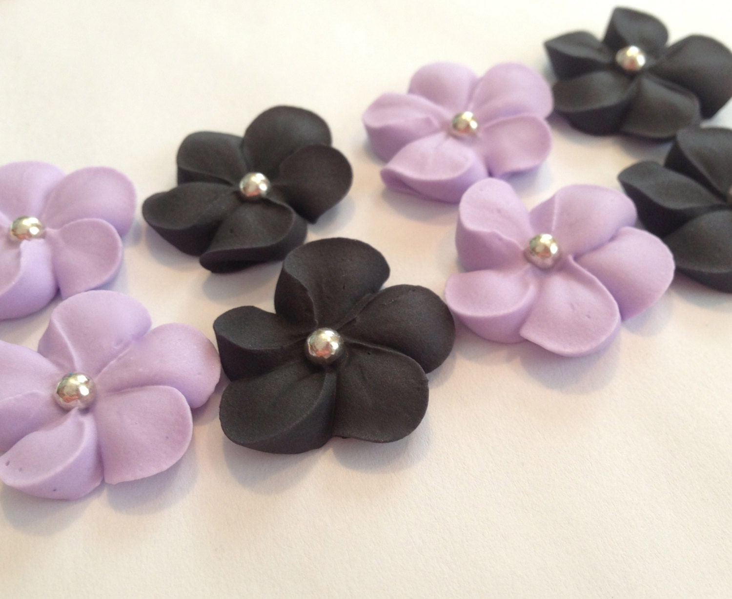 LOT of 100 Royal Icing flowers for Cake Decorating Sugar Flowers Il_170x135