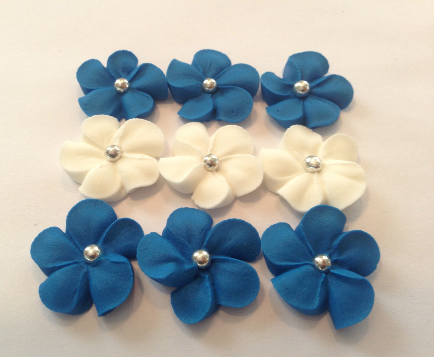 100 blue and White Royal Icing flowers for Cake Decorating Sugar Flowers Il_170x135
