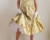 1950s Ochre Yellow White Party Dress. Day Dress. Cocktail Dress. Mad Men Fashion. Weddings. Summer cotton Dress. Size Medium