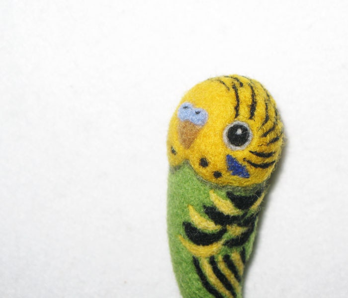 Green Budgerigar brooch, needle felted wool accessory