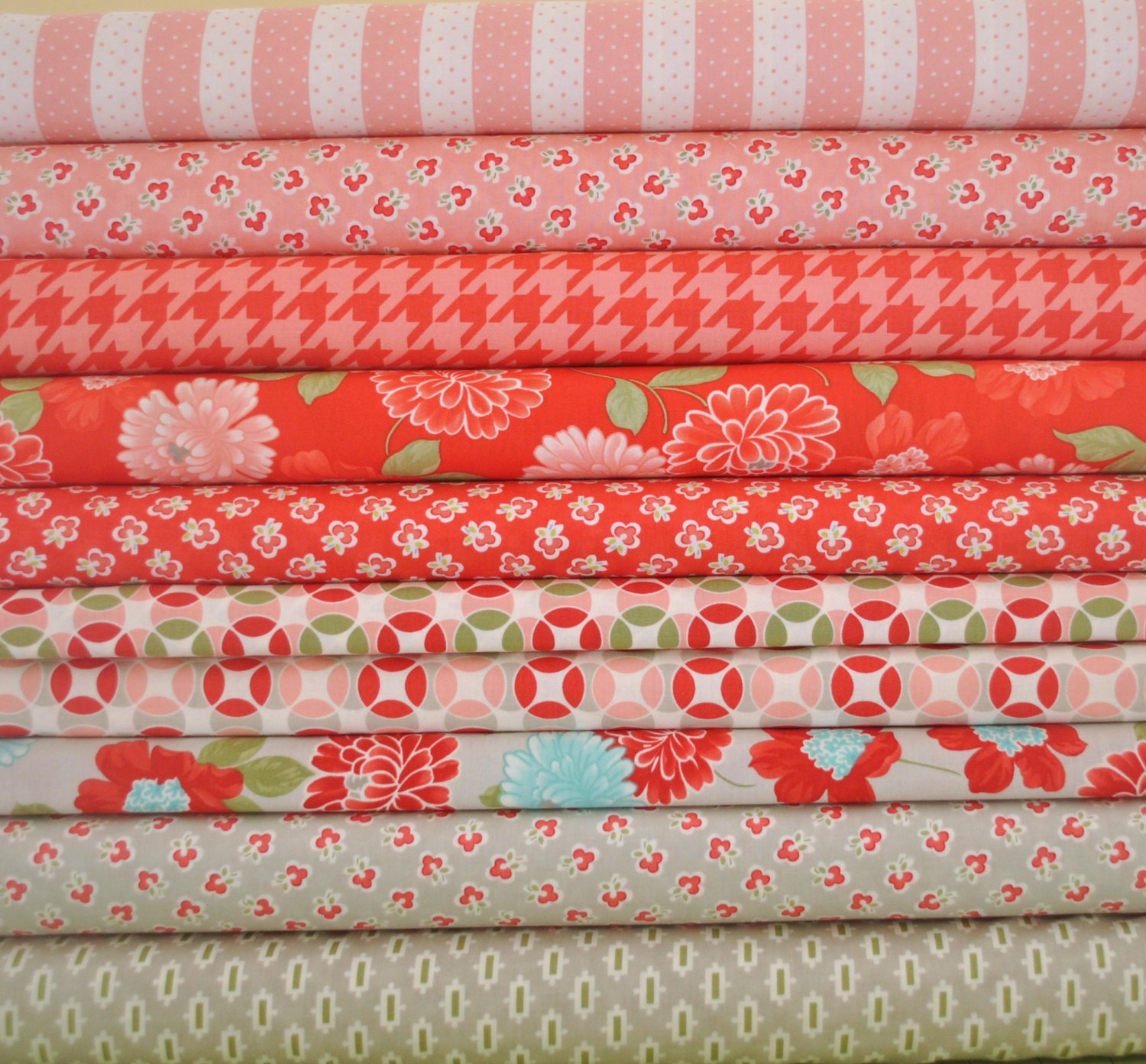 Vintage Modern-Quilt Fabric By Bonnie and Camille- 10 Fat Quarter- 2 1/2  Yards, 10 Prints