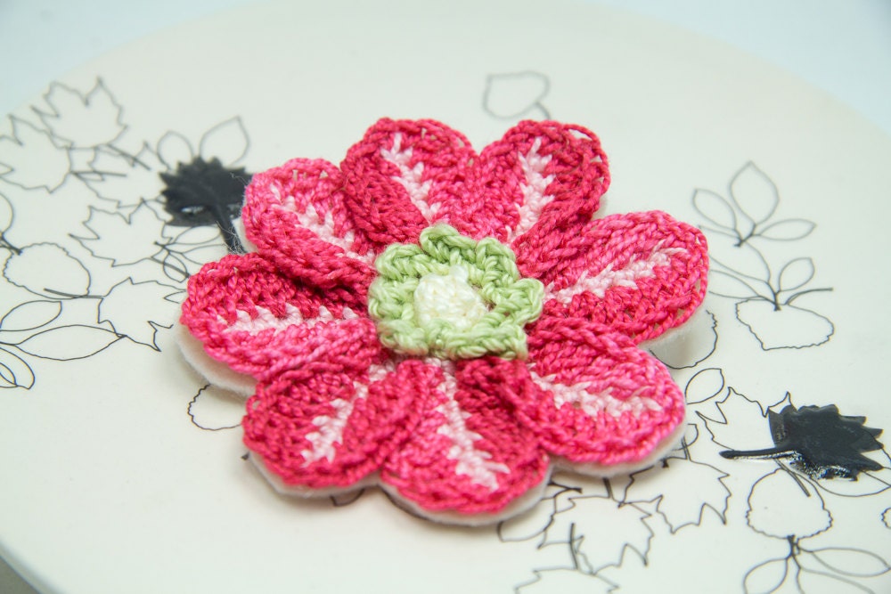 Rose / Pink Crochet Brooch with Felt Backing