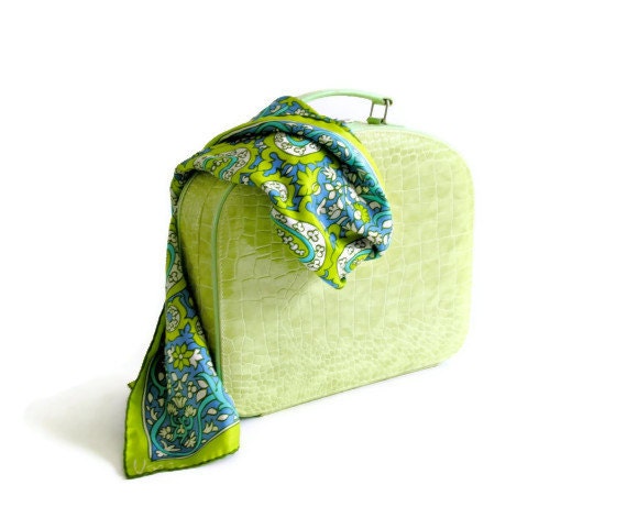 Vintage Train Case Make Up Suitcase Lime Green Faux Croc Carry On Luggage Attache