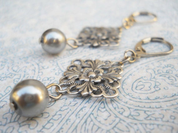 Long Silver Earrings, Dangling Silver Earrings, Silver Pearl Earrings, Gray Earrings, Grey Earrings, Jewelry, Earrings