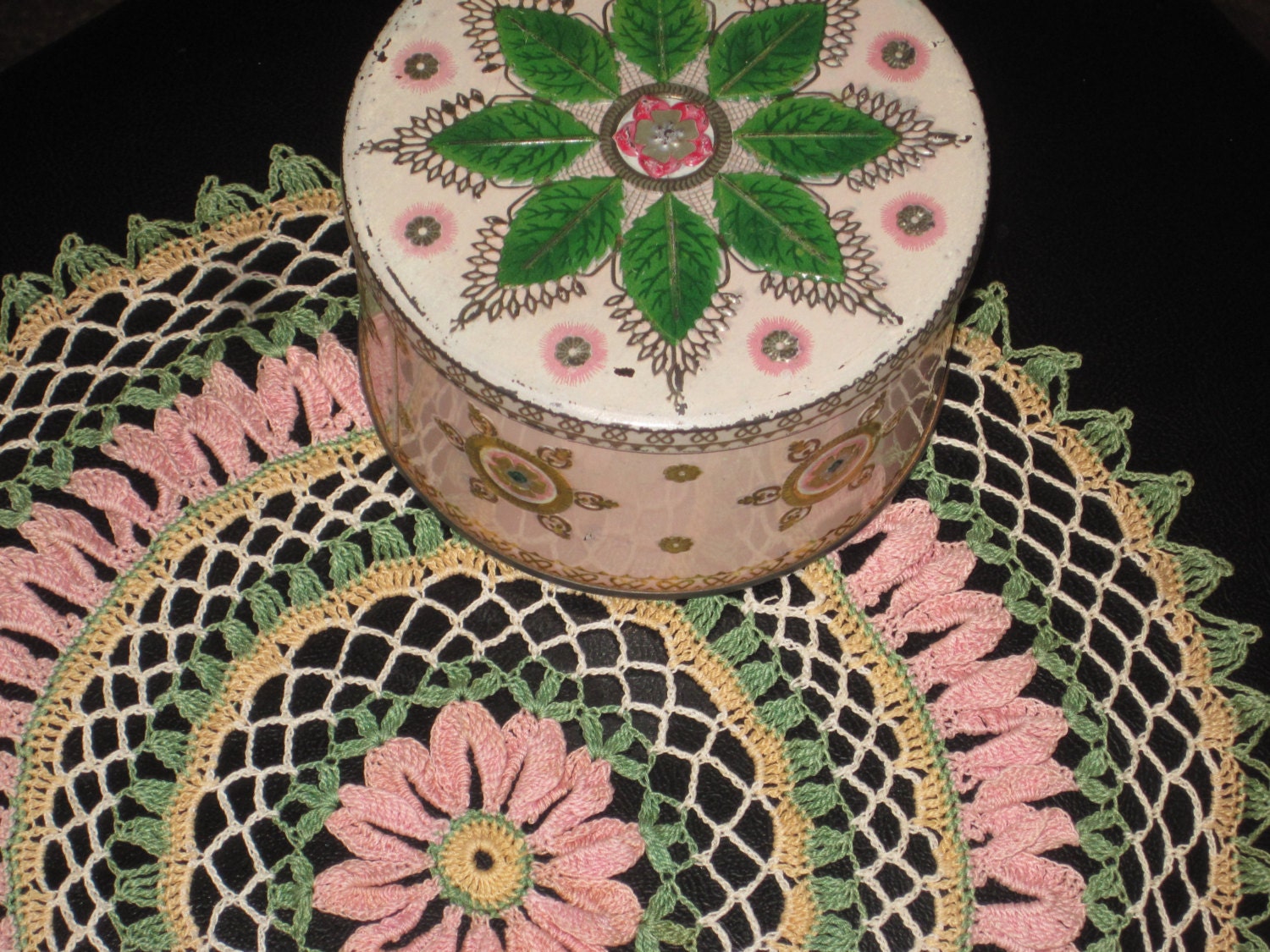 Vintage SLK Tin Container, Pink & Green Round Decorative Box, Vintage Collectible Tin Box with Vintage Doily, Grandma's Vintage Set