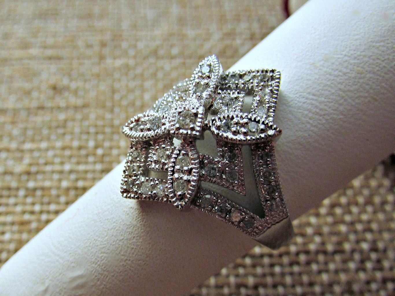 10k Solid White Gold Diamond Pave Ring 4.4g Size 7