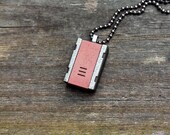LOCKET PENDANT BOX Pill Case Unisex Future Cool Discreet Tiny Box Necklace