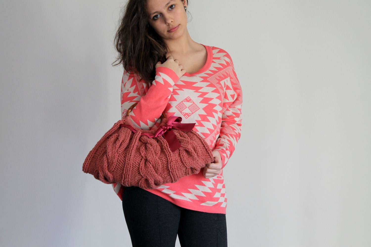 Women's Knit tote bag, handmade bag, accessories, Knitted Handbag, Burnt Sienna, autumn, fall, winter Bag, christmas gift, pink bow