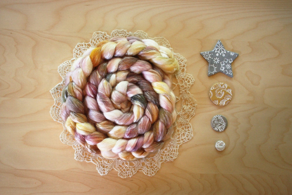 Hand Dyed Roving / Berry Mauve Gold / "Vinifera" / Merino Wool Tencel 4.1 oz / NEW