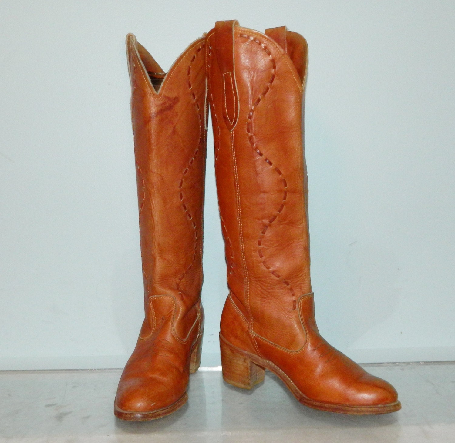 vintage 70s size 6 cowgirl boots tall and SEXY